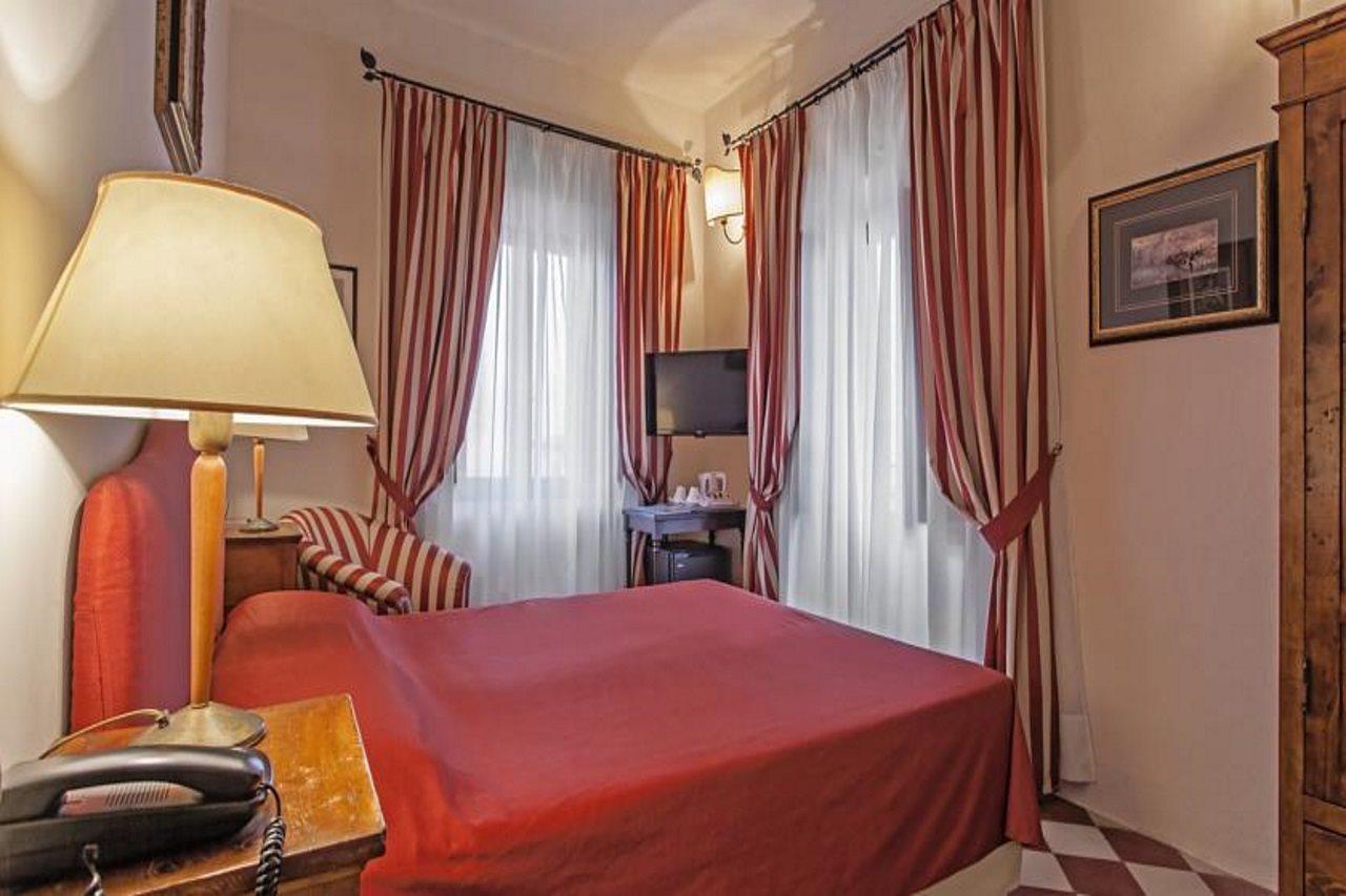 Il Chiostro Del Carmine Hotel Siena Ngoại thất bức ảnh