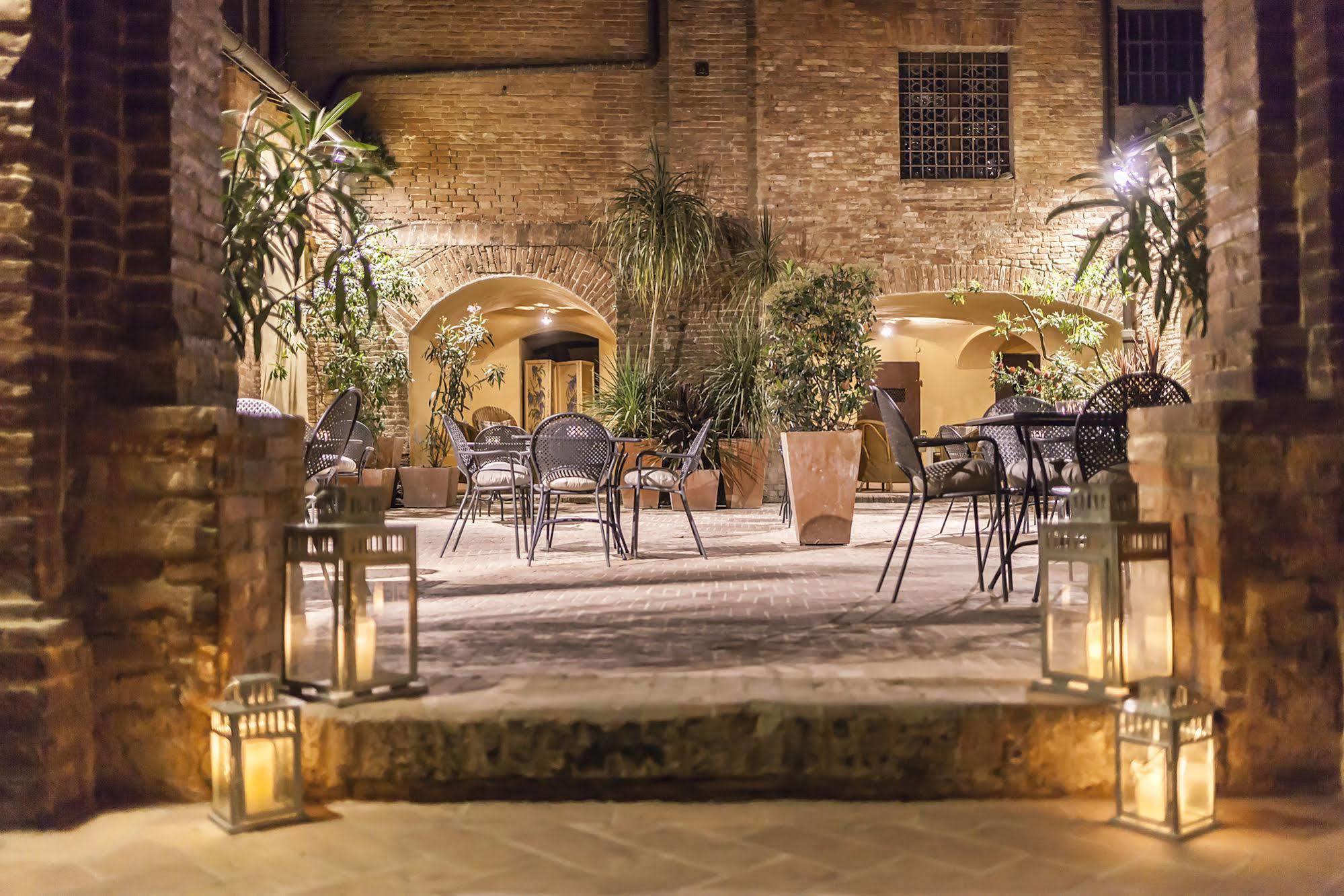 Il Chiostro Del Carmine Hotel Siena Ngoại thất bức ảnh