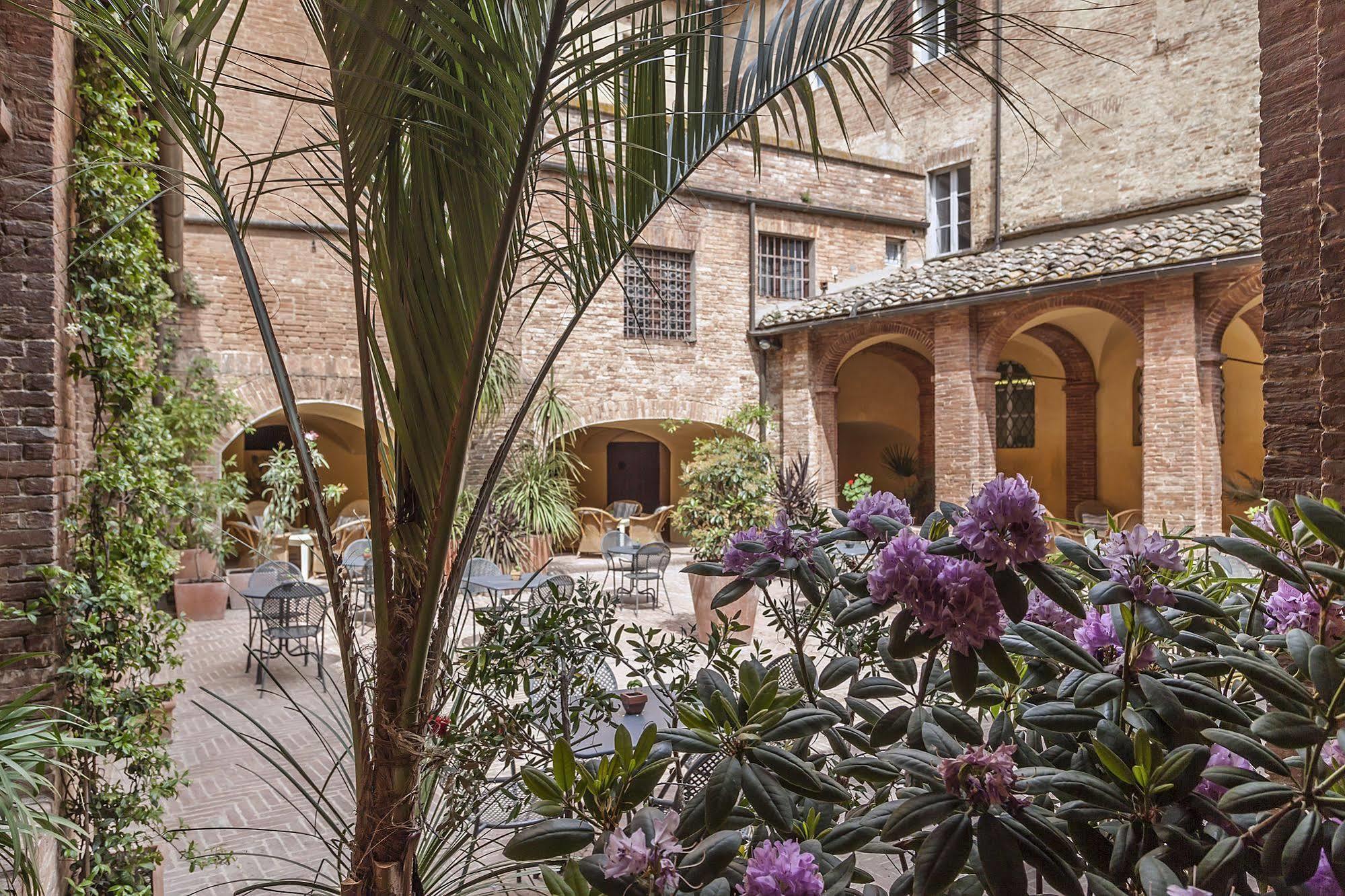 Il Chiostro Del Carmine Hotel Siena Ngoại thất bức ảnh