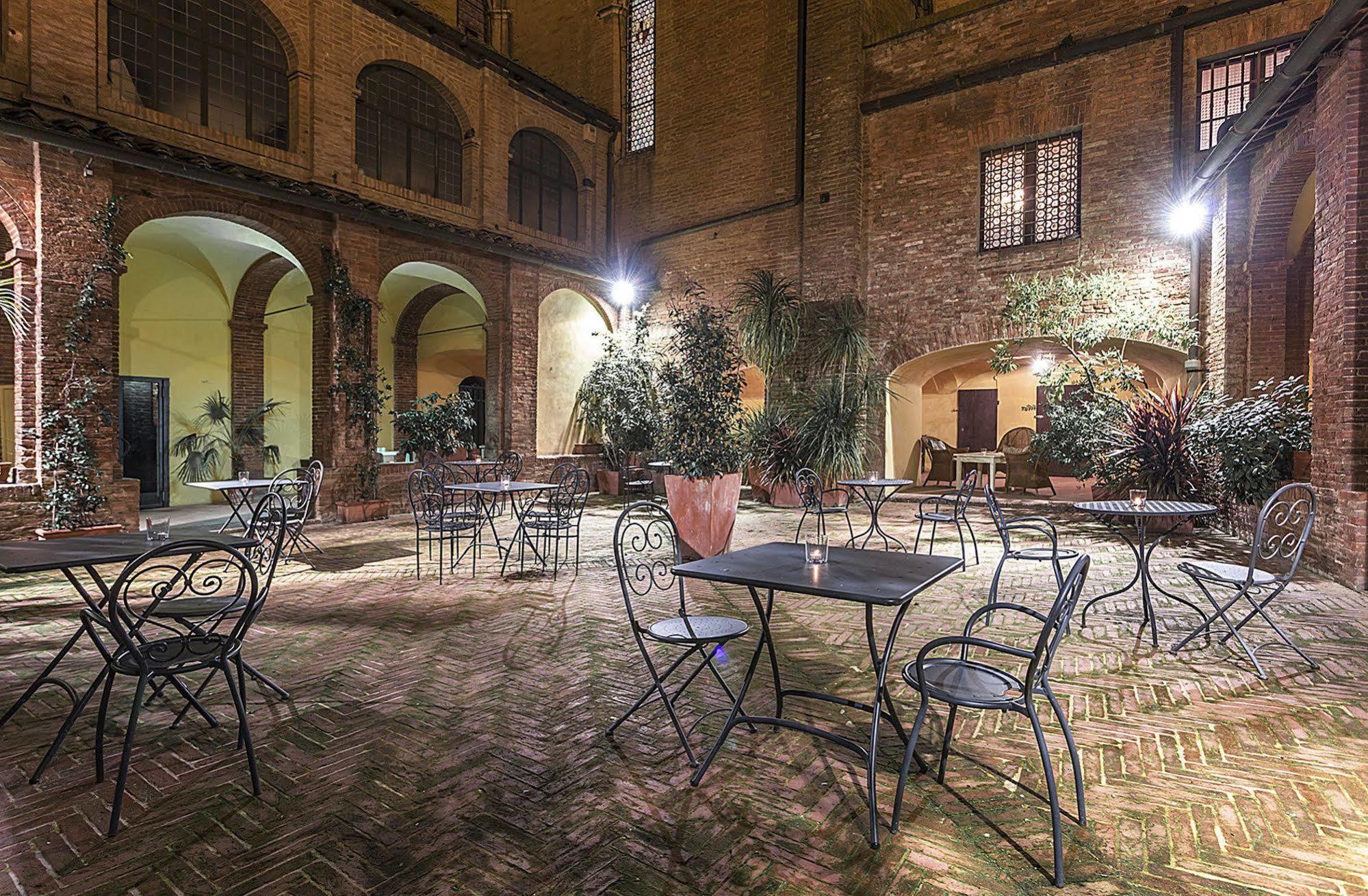 Il Chiostro Del Carmine Hotel Siena Ngoại thất bức ảnh