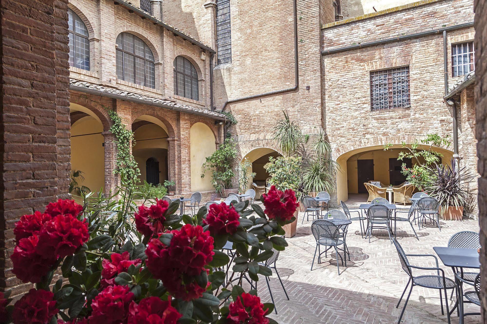 Il Chiostro Del Carmine Hotel Siena Ngoại thất bức ảnh