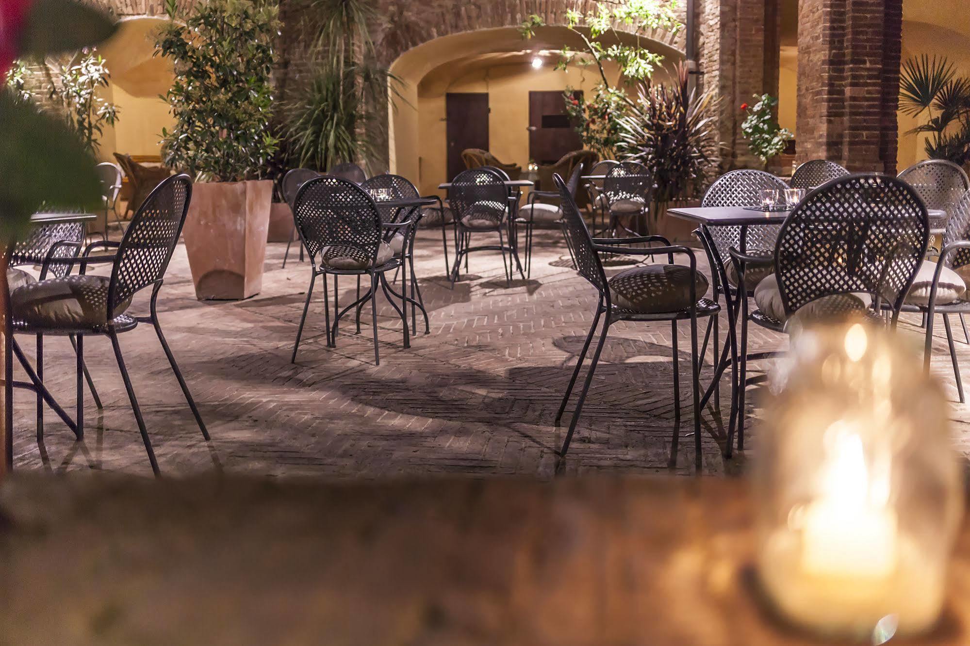 Il Chiostro Del Carmine Hotel Siena Ngoại thất bức ảnh