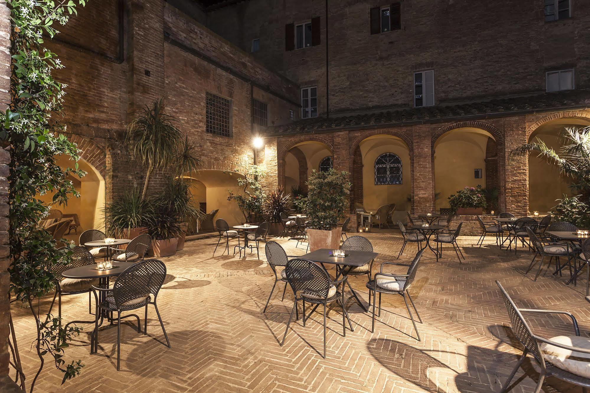 Il Chiostro Del Carmine Hotel Siena Ngoại thất bức ảnh